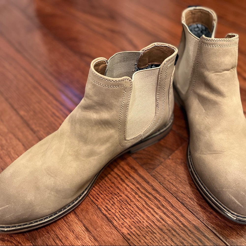Steve Madden Chelsea Boots